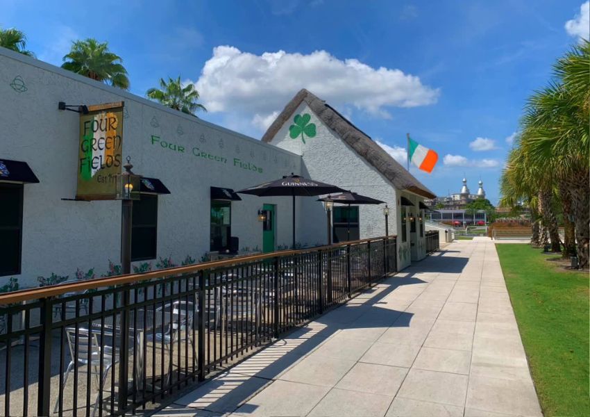 dog friendly restaurants in downtown tampa